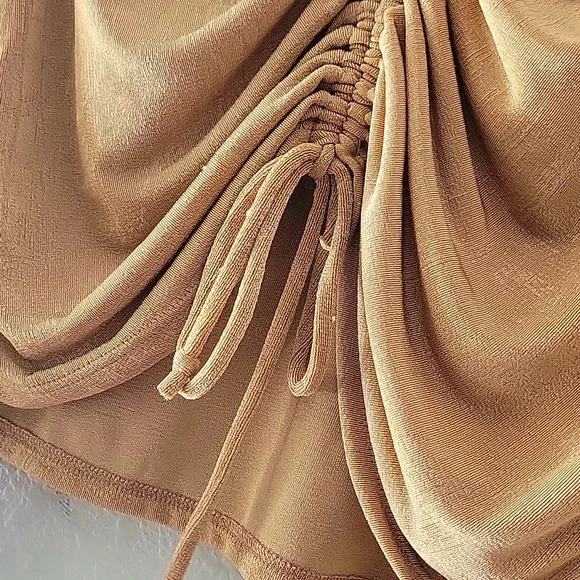 Just Polly NY Shiny tan slinky top ✨️ - Picture 3 of 5